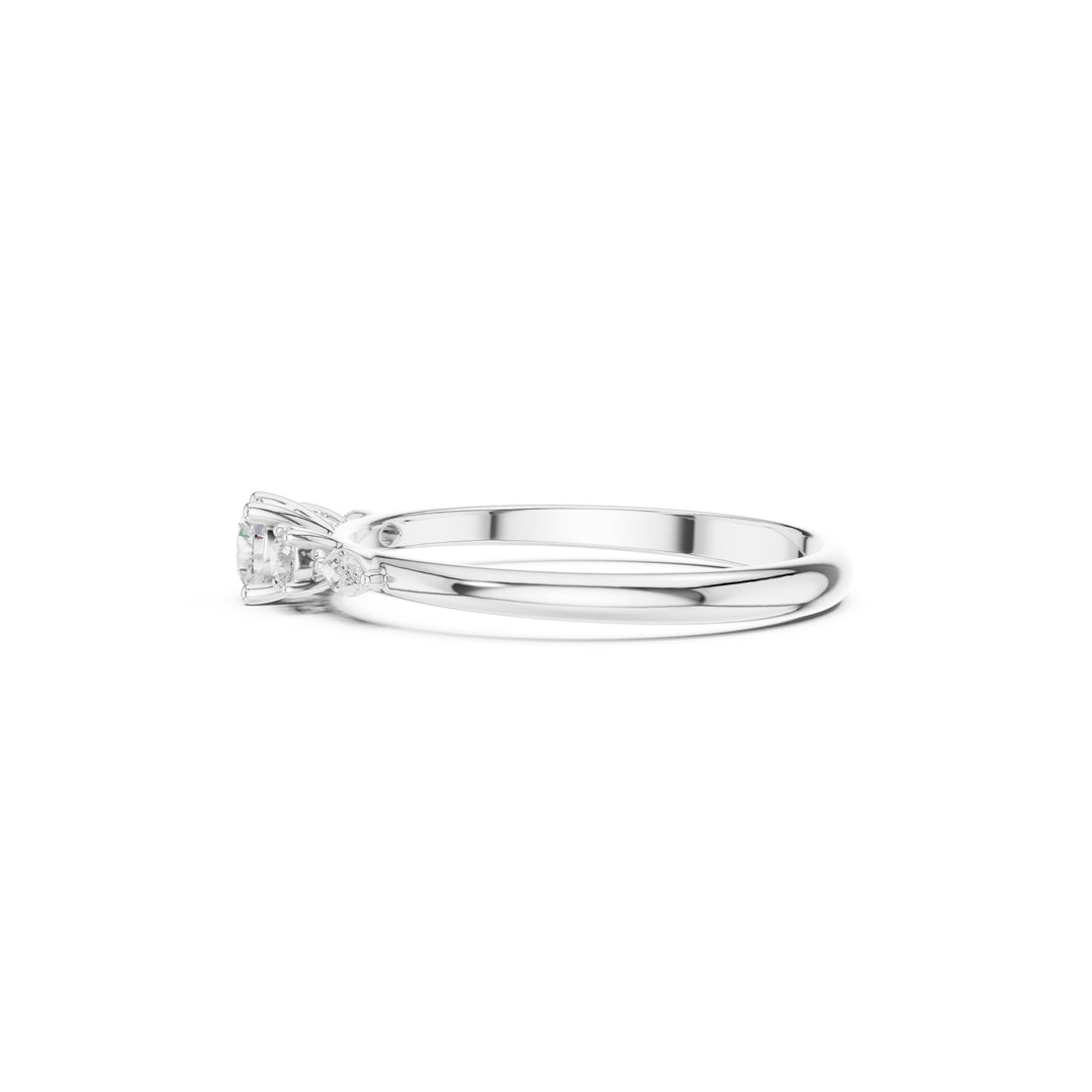 Sparkling 925 Silver Lab Grown Diamond Ring