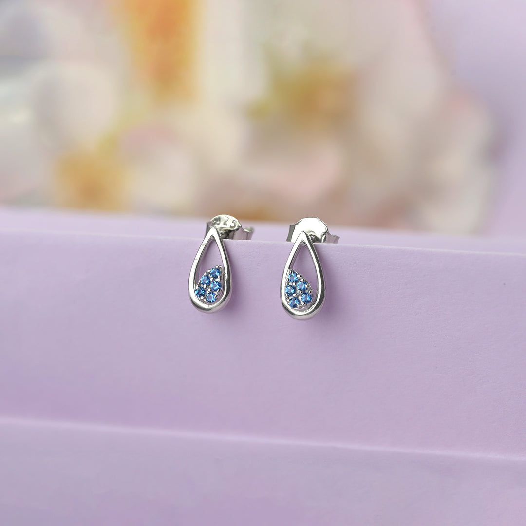 #metal_sterling-silver#stone-colour_topaz-blue
