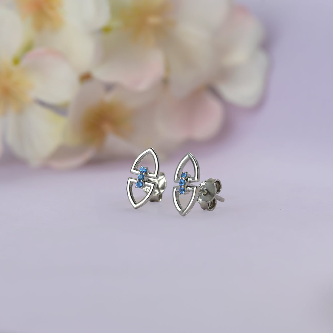 #metal_sterling-silver#stone-colour_topaz-blue