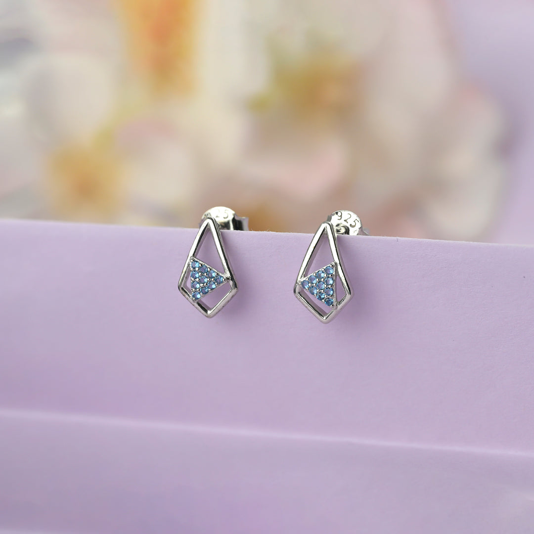 #metal_sterling-silver#stone-colour_topaz-blue