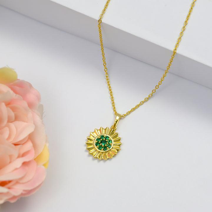 #metal_gold-plated#stone-colour_emerald-green