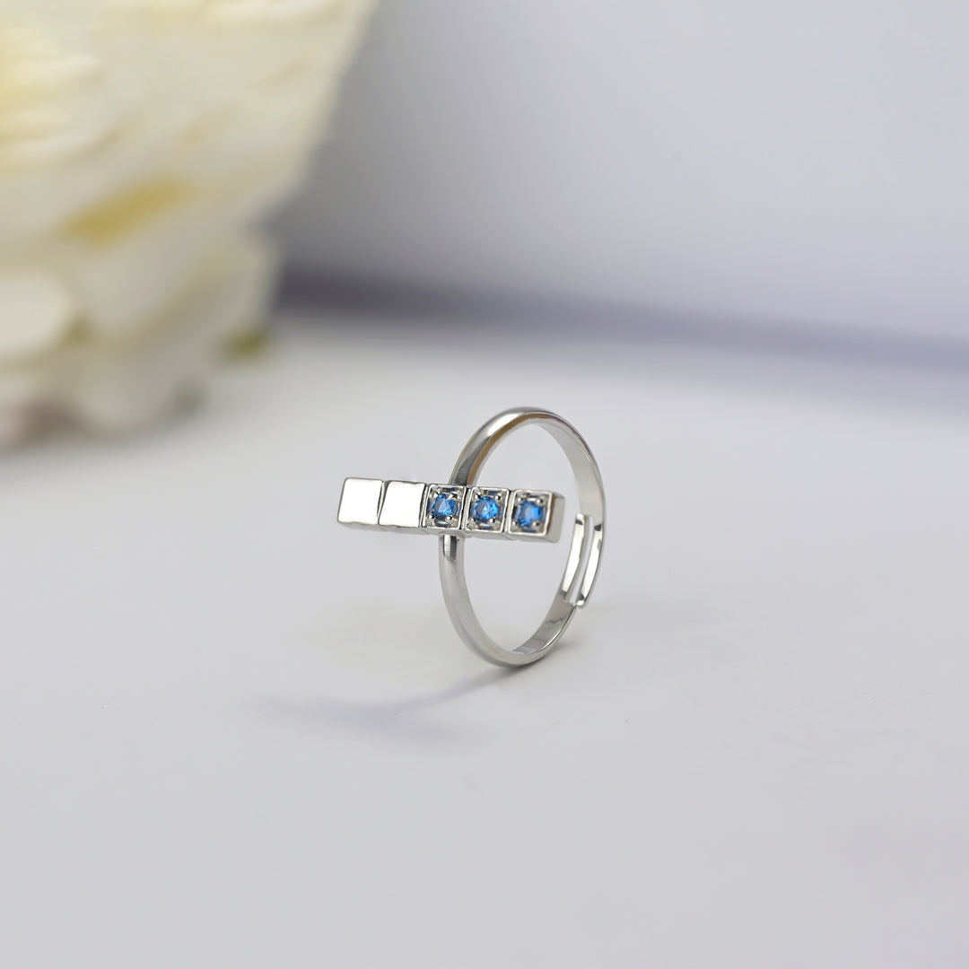 #metal_sterling-silver#stone-colour_topaz-blue