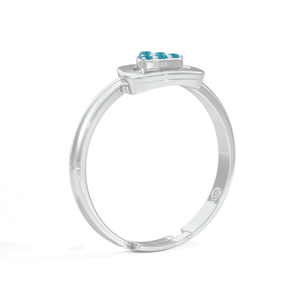 #metal_sterling-silver#stone-colour_topaz-blue